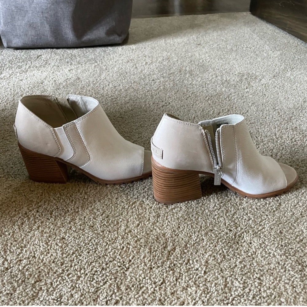 Sorel Nadia ankle booties sz 8